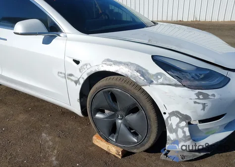 2020 Tesla Model 3 Standard Range Plus Rear-Wheel Drive/Standard Range Rear-Wheel Drive from USA, damaged, VIN 5YJ3E1EA0LF785485